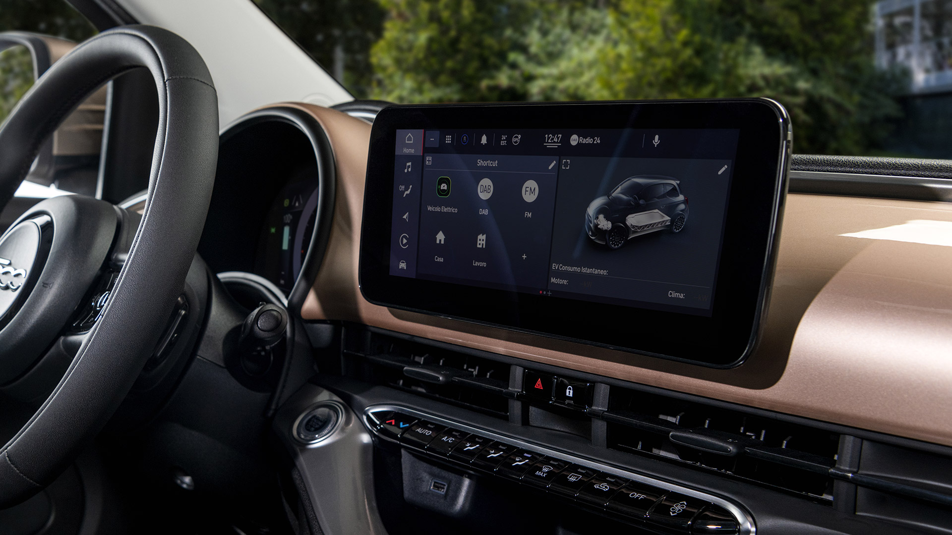 10.25” INFOTAINMENT SYSTEM WITH NAVIGATION